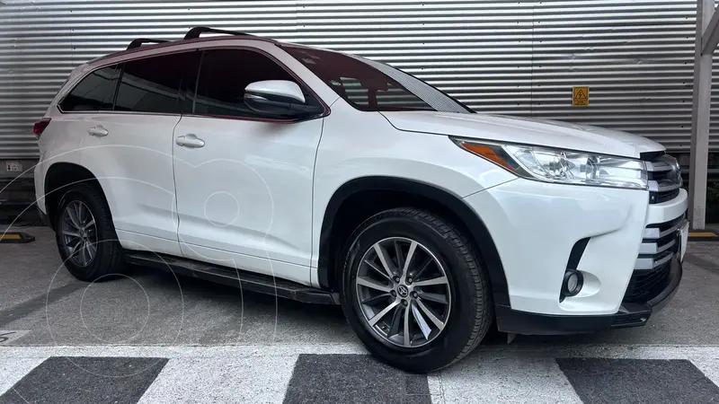Foto Toyota Highlander XLE usado (2018) color Blanco precio $399,000