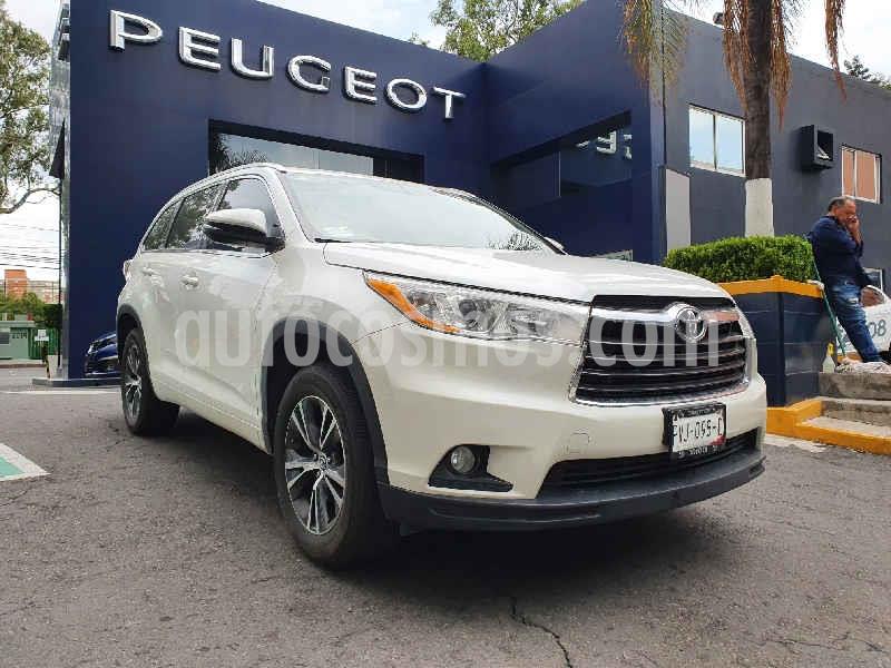 foto Toyota Highlander XLE usado (2016) color Blanco precio $387,900