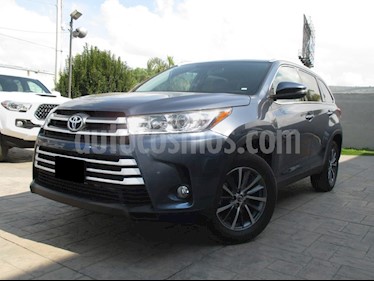 Toyota Highlander XLE usado (2019) color Azul precio $626,400