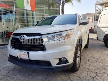 Toyota Highlander 5p XLE V6/3.5 Aut usado (2014) color Blanco precio $315,000