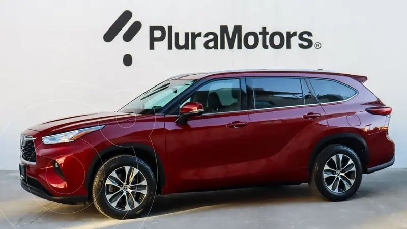 Foto Toyota Highlander XLE usado (2022) color Rojo financiado en mensualidades(enganche $158,180 mensualidades desde $13,477)