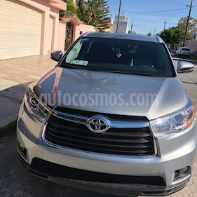 Toyota Highlander XLE usado (2016) color Plata precio $370,000