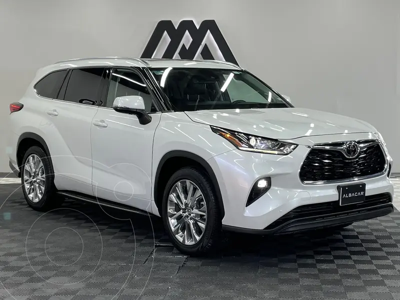 Foto Toyota Highlander Limited PR usado (2022) color Blanco precio $629,999