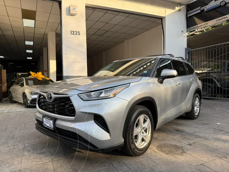 Foto Toyota Highlander LE usado (2022) color Plata precio $539,000