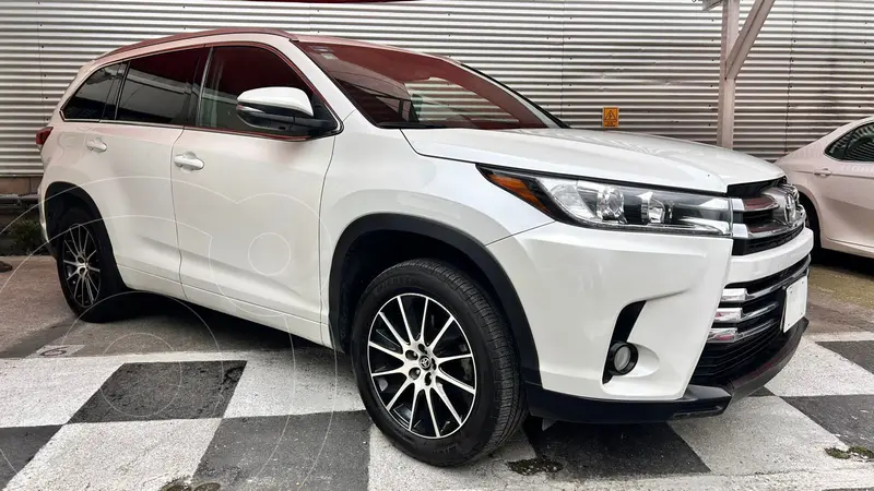 Foto Toyota Highlander Limited usado (2019) color Blanco financiado en mensualidades(enganche $209,000 mensualidades desde $8,979)
