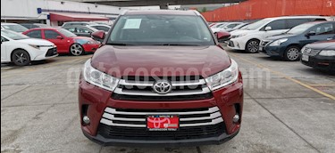Toyota Highlander XLE usado (2018) color Rojo precio $494,000