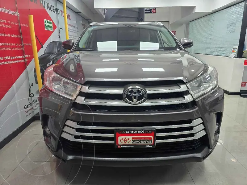 Foto Toyota Highlander XLE usado (2019) color Gris financiado en mensualidades(enganche $102,322 mensualidades desde $10,094)