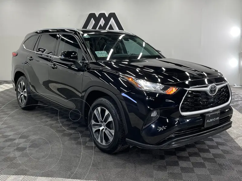 Foto Toyota Highlander XLE usado (2020) color Negro precio $568,999