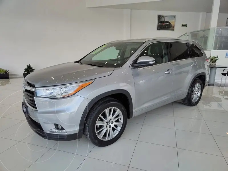 Foto Toyota Highlander Limited usado (2016) color plateado precio $455,000