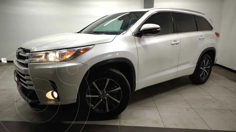 Foto Toyota Highlander XLE usado (2018) color Blanco financiado en mensualidades(enganche $86,900 mensualidades desde $8,573)