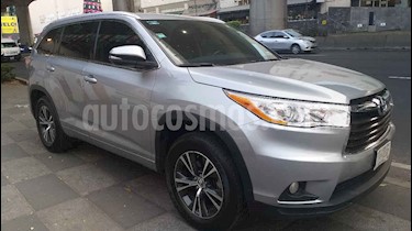 Toyota Highlander XLE usado (2016) color Plata precio $359,000