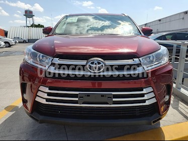 foto Toyota Highlander XLE usado (2018) color Rojo precio $494,000