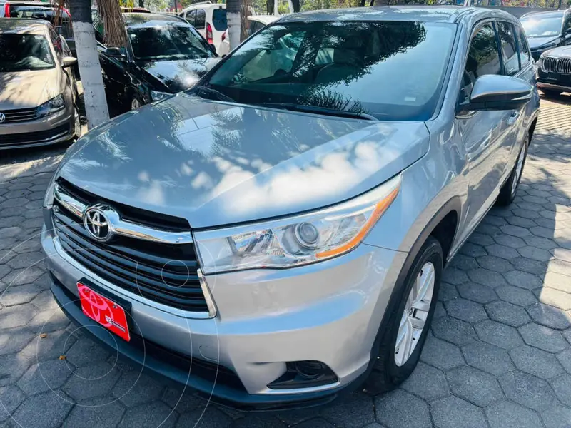 Foto Toyota Highlander LE usado (2015) color Plata precio $325,000