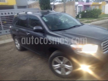 foto Toyota Highlander Premium usado (2010) color Gris Metálico precio $135,000