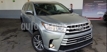 foto Toyota Highlander XLE usado (2019) color Plata precio $610,000