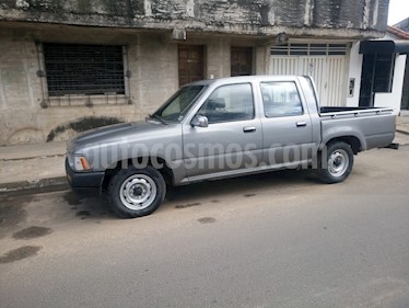 Foto venta Auto Usado Toyota Hilux 2.4 4x2 DC (1995) color Gris