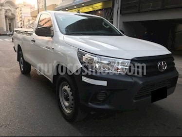 foto Toyota Hilux 2.4 4x2 DX TDi SC usado (2016) color Blanco precio $910.000