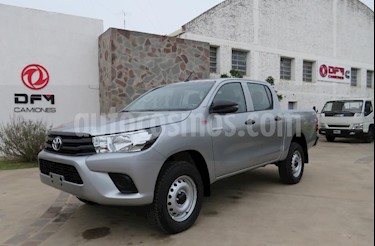 Foto Toyota Hilux 2.4 4x2 TDi DC usado (2018) color Gris Claro precio $1.090.000