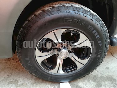 foto Toyota Hilux 2.5 4X4 Cabina Doble DLX usado (2013) color Rojo precio $10.800.000