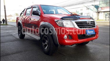 Toyota Hilux 2.5 4X4 Cabina Doble DLX usado (2013) color Rojo precio $12.990.000