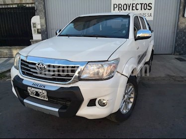 foto Toyota Hilux 2.7 4x2 SRV DC Cuero usado (2014) color Blanco precio $910.000