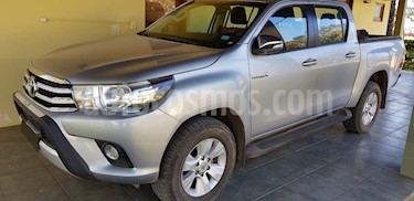 foto Toyota Hilux 2.8 4x2 SRV TDi DC usado (2016) color Gris