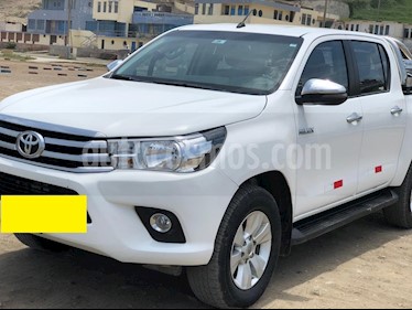 foto Toyota Hilux 2.8L Tdi 4x4 CD SRV usado (2018) color Blanco precio u$s37,000