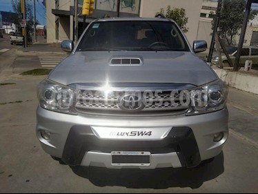 foto Toyota Hilux 3.0 4x2 DX DC AA usado (2010) color Gris Claro precio $810.000