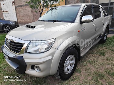 foto Toyota Hilux 3.0 4x2 SR TDi DC usado (2015) color Beige precio $1.150.000