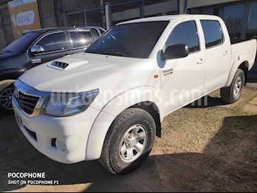 foto Toyota Hilux 3.0 4x2 SR TDi DC usado (2015) color Blanco precio $1.200.000