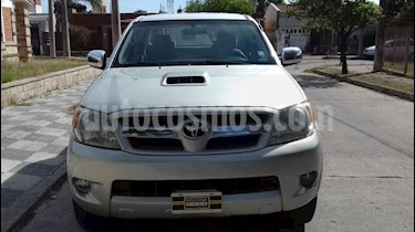 foto Toyota Hilux 3.0 4x2 SRV TDi DC usado (2008) color Blanco precio $795.000