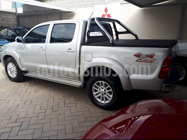 foto Toyota Hilux 3.0 4x4 Limited TDi DC Cuero Aut usado (2013) color Gris Claro precio $1.150.000