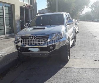 foto Toyota Hilux 3.0 4x4 SRV Limited TDi DC Cuero usado (2015) color Blanco precio $1.100.000