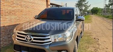 foto Toyota Hilux 2.8 4x2 SRV TDi DC usado (2016) color Gris precio $1.000