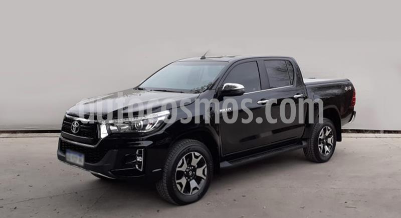 foto Toyota Hilux 2.8 4x4 SRV TDi DC usado (2019) color Negro precio $3.400.000