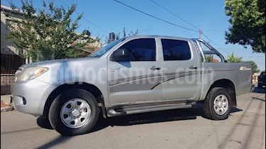 Toyota Hilux 2.5 4x4 DX Pack DC usado (2008) color Beige precio $645.000