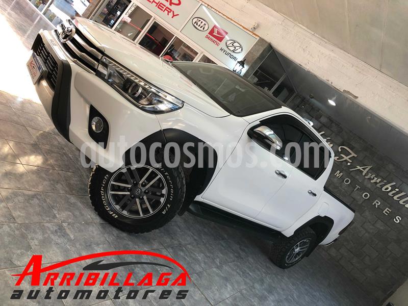 Toyota Hilux 2.8 4x4 SRX TDi DC usado (2017) color Blanco precio $2.900.000