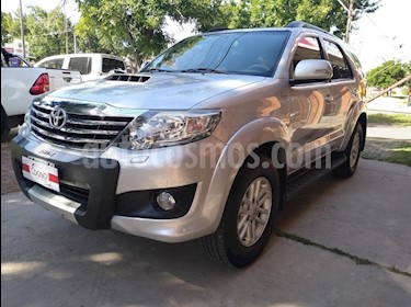 foto Toyota Hilux 3.0 4x2 SR TDi DC usado (2012) color Gris Claro precio $1.111.111