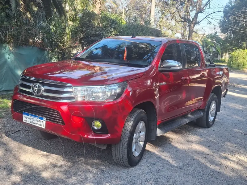 Foto Toyota Hilux 2.8 4x2 SRV Pack TDi DC usado (2016) color Rojo financiado en cuotas(anticipo $15.500.000 cuotas desde $612.600)