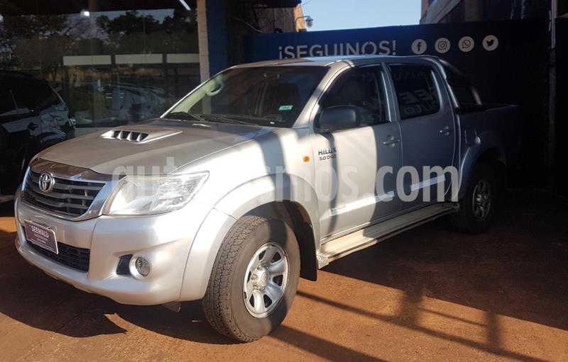 foto Toyota Hilux 3.0 4x2 SR TDi DC usado (2013) color Gris Plata precio $1.950.000