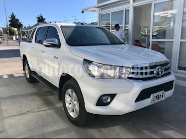Toyota Hilux 2.8 4x2 SRV Pack TDi DC usado (2016) color Blanco precio $1.745.000