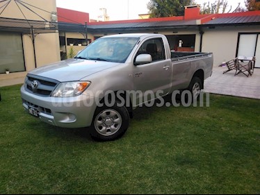 Toyota Hilux 2.5 4x2 DX SC usado (2011) color Gris precio $790.000