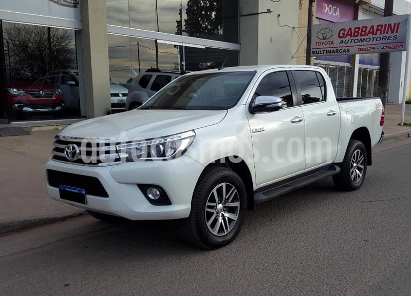 foto Toyota Hilux 2.8 4x4 SRX TDi DC Aut usado (2016) color Blanco precio $2.850.000