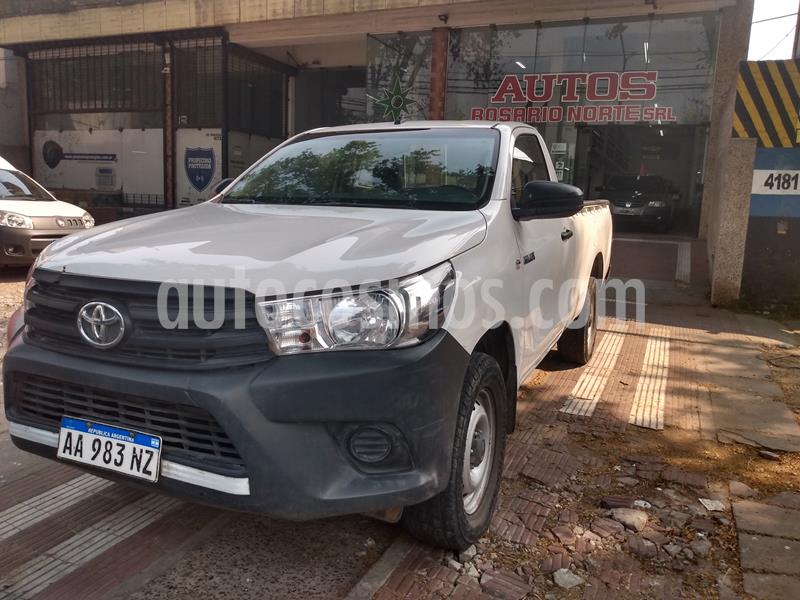 Toyota Hilux 2.4 4x4 DX TDi SC usado (2016) color Blanco precio $1.980.000