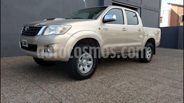 foto Toyota Hilux 3.0 4x4 SR TDi DC usado (2013) color Beige precio $1.320.000