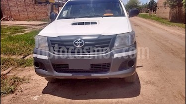 foto Toyota Hilux 2.5 4x2 DX SC usado (2012) color Blanco precio $950.000