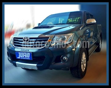 foto Toyota Hilux 3.0 4x2 SRV TDi DC usado (2015) color Gris Oscuro precio $1.590.000