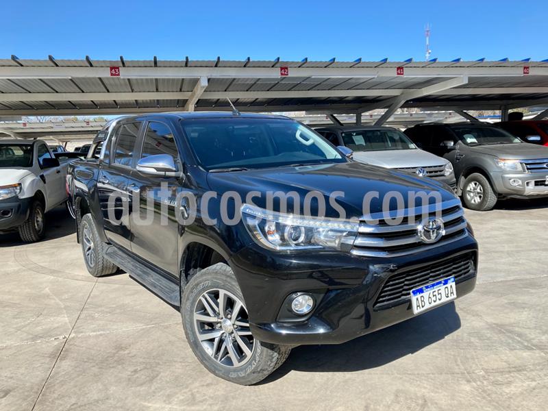 foto Toyota Hilux 2.8 4x4 SRX TDi DC Aut usado (2017) color Negro precio $2.880.000