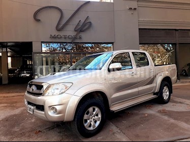 Toyota Hilux 3.0 4x2 SRV TDi DC Cuero usado (2011) color Gris Claro precio $1.380.000
