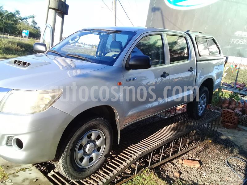 foto Toyota Hilux 2.5 4x4 DX Pack DC usado (2014) color Plata precio $1.680.000